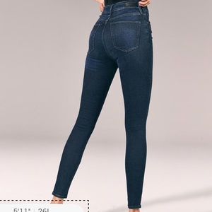 Abercrombie and Fitch - high rise super skinny